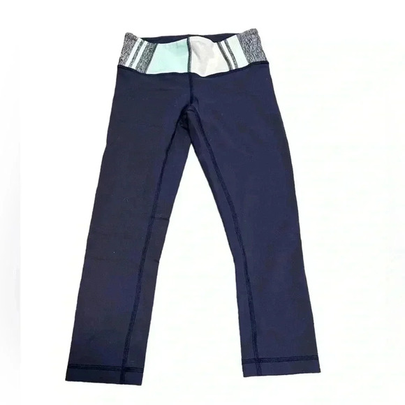 LULULEMON CROPPED CAPRI LEGGINGS NAVY WITH STRIPED BAND - Picture 2 of 3